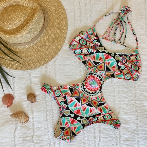 Other - Billabong Tribal Print Monokini